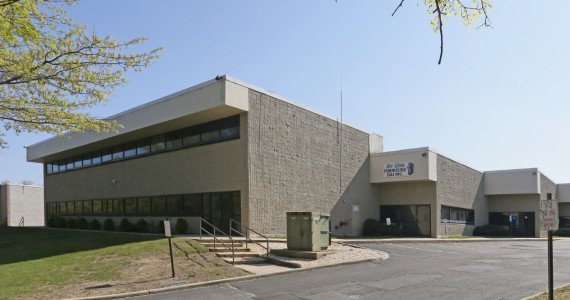 33 Comac Loop, Ronkonkoma Industrial Space For Lease