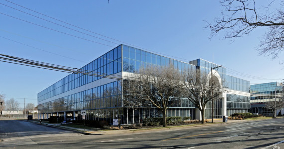 330 Old Country Rd, Mineola Office Space For Lease