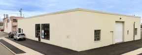 35-37 17th St, Jericho Industrial/Retail Space For Lease