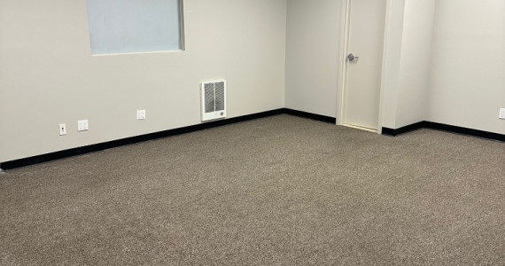 35-51 Bloomingdale Rd, Hicksville Industrial Space For Lease