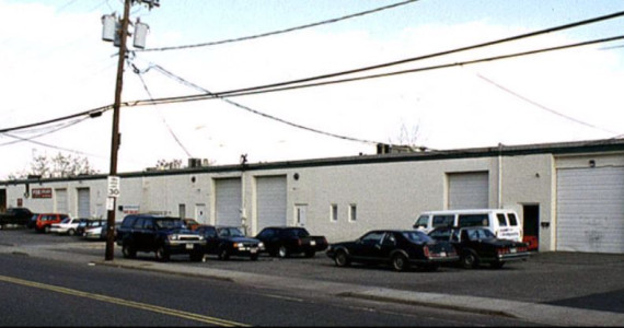 35-51 Bloomingdale Rd, Hicksville Industrial Space For Lease