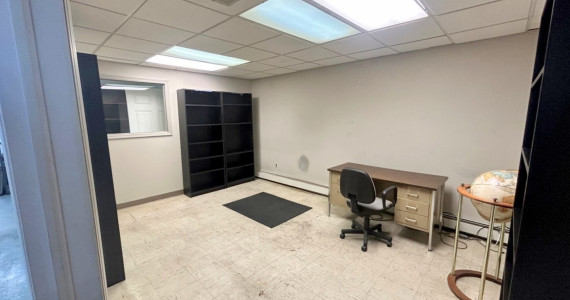 39-41 Hutcheson Pl, Lynbrook Industrial/R&D Property For Sale