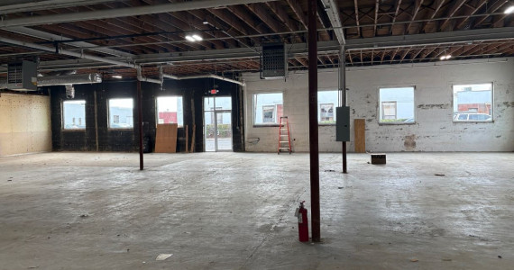 4 Commercial St, Hicksville Industrial Space For Lease