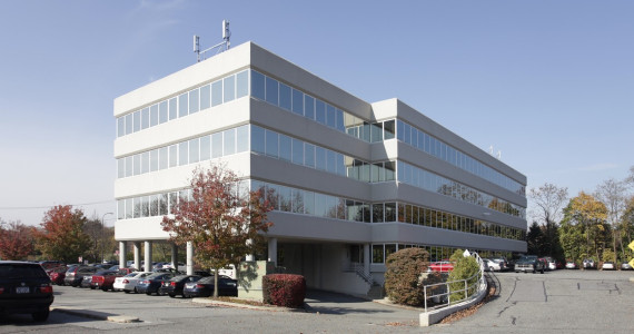 400 Post Ave, Westbury Office Space For Lease