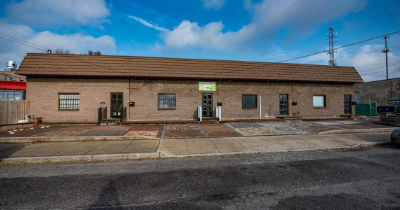 401 Broadway, West Babylon Industrial Space For Lease