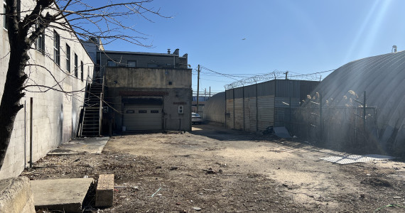 4234 Industrial Pl, Island Park Industrial Space For Lease