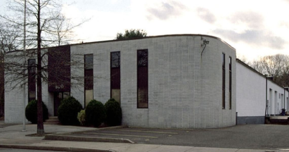 500 Brook Ave, Deer Park Industrial Space For Lease