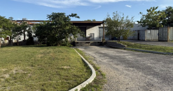 505 Acorn St, Deer Park Industrial Property For Sale Or Lease