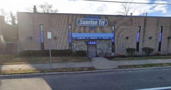 520 Sunrise Hwy, West Babylon Industrial/Retail Property For Sale