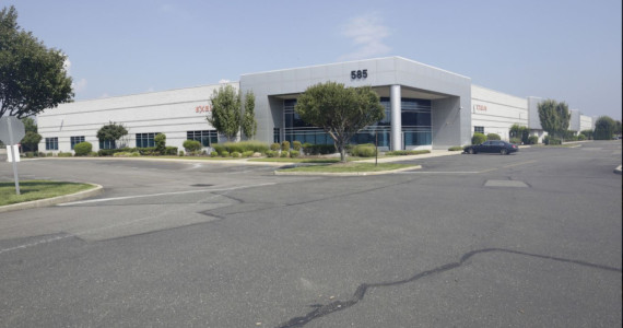 585 Johnson Ave, Bohemia Industrial Space For Lease