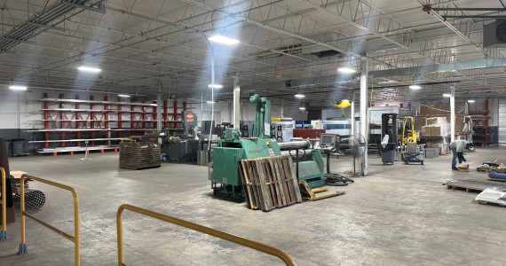 590 Oak St, Copiague Industrial/Manufacturing Space For Lease