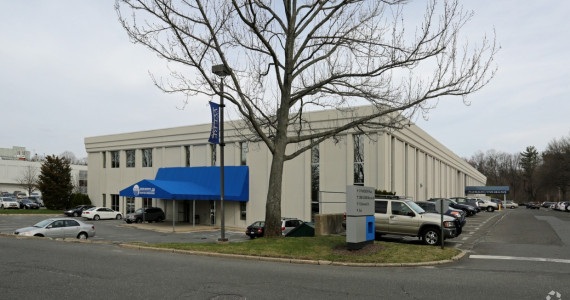 6 Nevada Dr, New Hyde Park Office Space For Lease