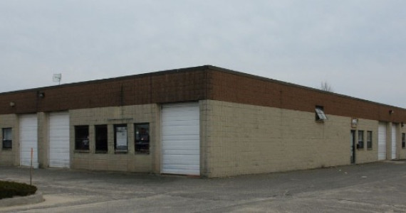 60 Corbin Ave, Bay Shore Industrial Space For Lease