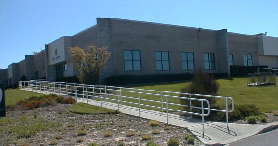 60 Plant Ave, Hauppauge Industrial/Office Space For Lease