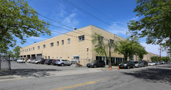 600 Bayview Ave, Inwood Industrial Space For Lease