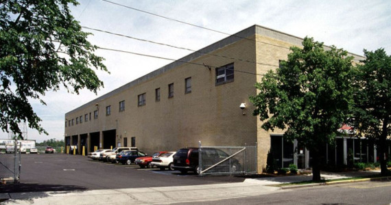 600 Bayview Ave, Inwood Industrial Space For Lease