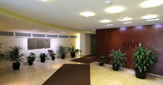 600 Community Dr, Manhasset Office Space For Lease