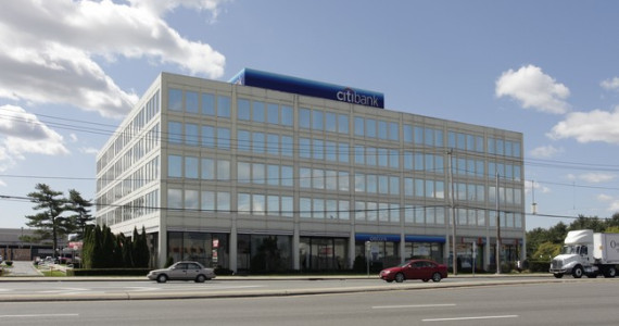 600 Old Country Rd, Garden City Office Space For Lease