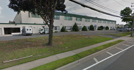 600 W John St, Hicksville Ind/Office/R&D Space For Lease