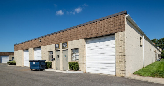 62 S 2nd St, Deer Park Industrial Space For Lease