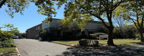 65 Davids Dr, Hauppauge Industrial Space For Lease