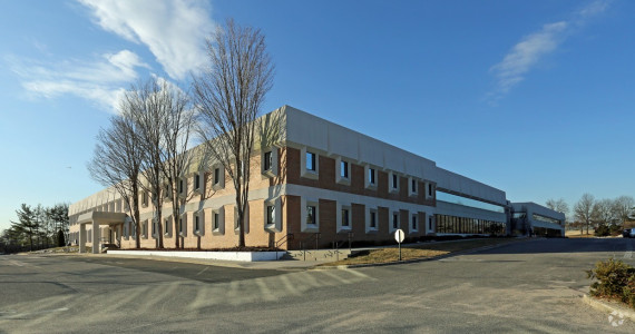6800 Jericho Tpke, Syosset Office Space For Lease