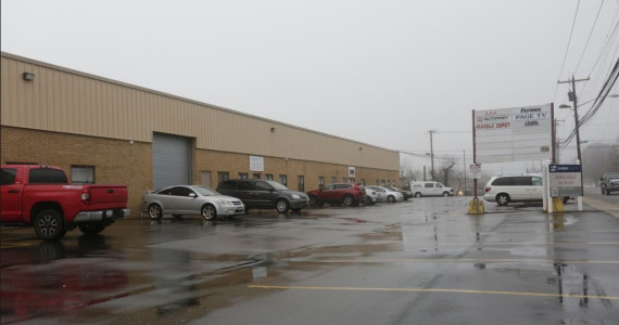 69-83 Bloomingdale Rd, Hicksville Industrial Space For Lease