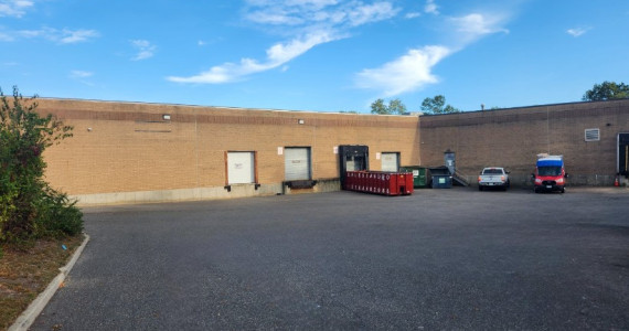 700 Broadhollow Rd, Farmingdale Industrial Space For Sublease
