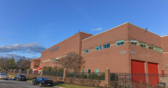 700 Hicksville Rd, Bethpage Industrial/R&D Space For Lease