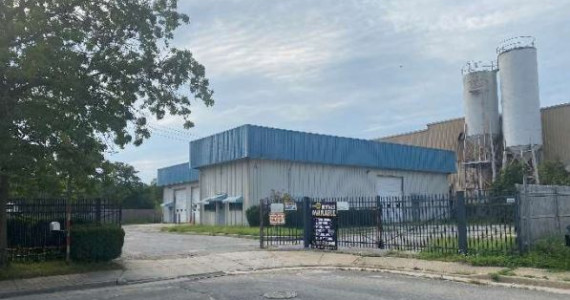 702 Cord Ave, Lindenhurst Industrial Space For Lease