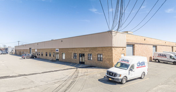 77 Bloomingdale Rd, Hicksville Industrial Space For Lease