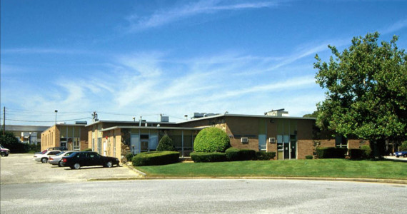 8-30 Di Tomas Ct, Copiague Industrial Space For Lease