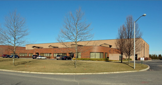 80 Suffolk Ct, Hauppauge Industrial Space For Lease
