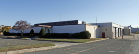 85 Bloomingdale Rd, Hicksville Industrial Property For Sale