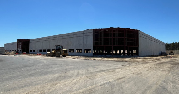 90 Wilshire Blvd, Edgewood Industrial Space For Lease