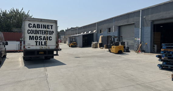 910 N Wellwood Ave, Lindenhurst Industrial Space For Lease