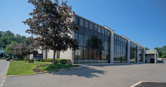 95 Seaview Blvd, Port Washington Office/R&D Space For Lease