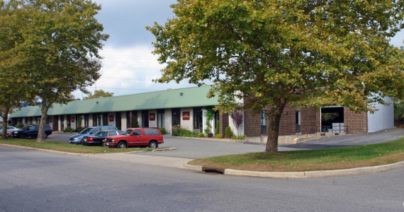 99-109 Bridge Rd, Hauppauge Industrial Space For Lease