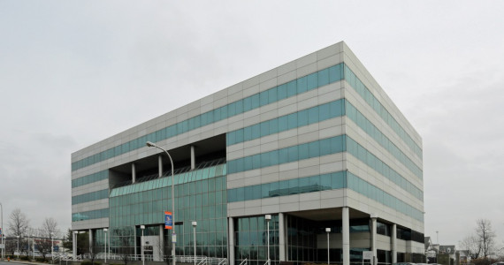 990 Stewart Ave, Garden City Office Space For Lease