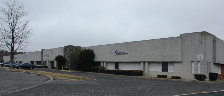39 Drexel Dr, Bay Shore-01